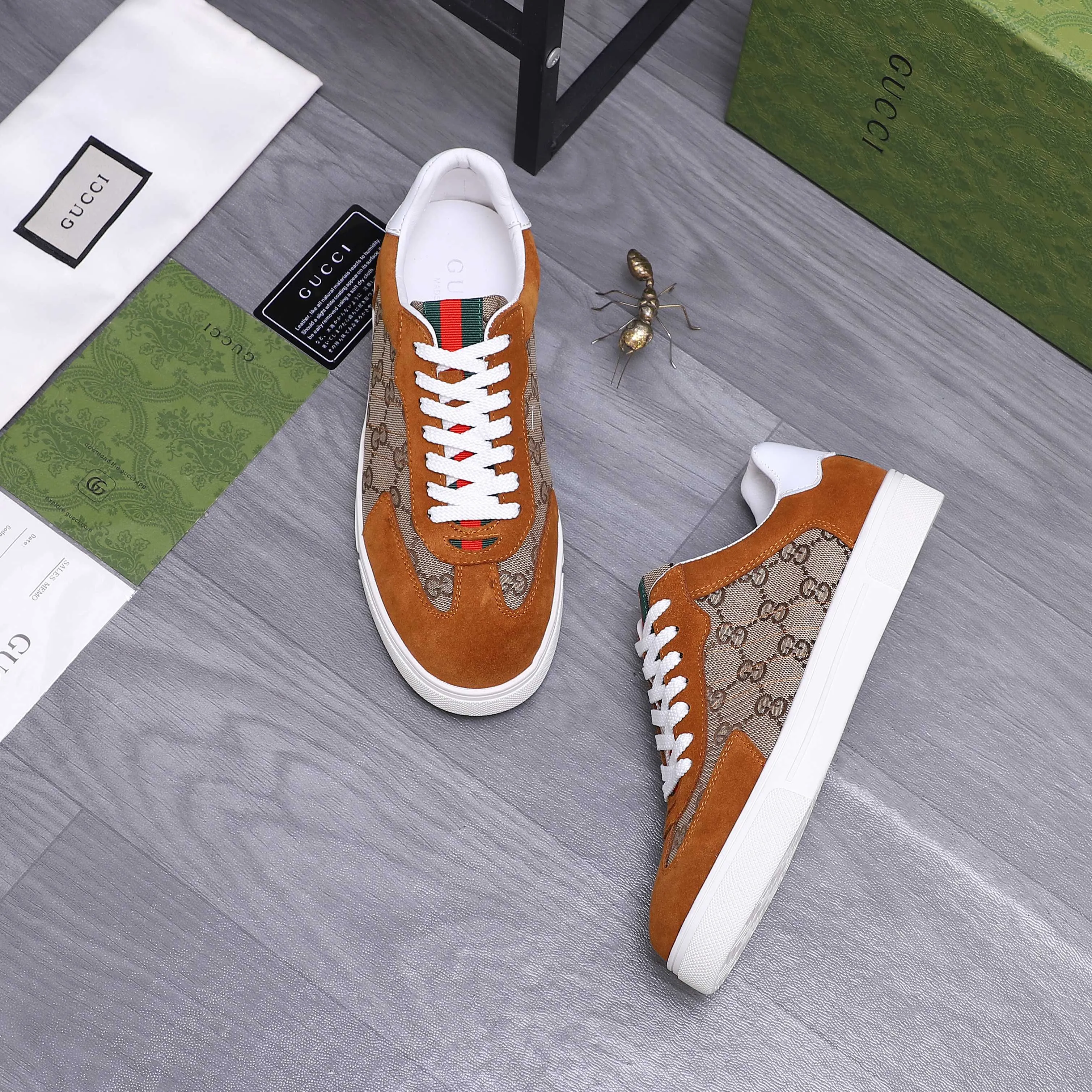 Men's shoes 💰p400 Product trademark: GUCCI "Gucci" casual lace-up men's shoes Regular size: 38-45 (45 is custom-made and non-returnable) Product materials: Selected classic woven stitching frosted cowhide upper, pigskin lining, original rubber outsole